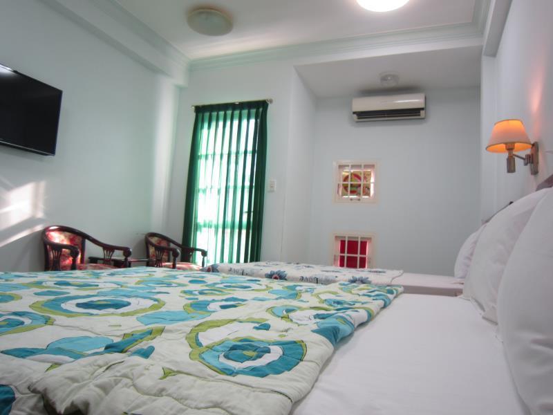Quy Thanh Hotel Хошимин Екстериор снимка